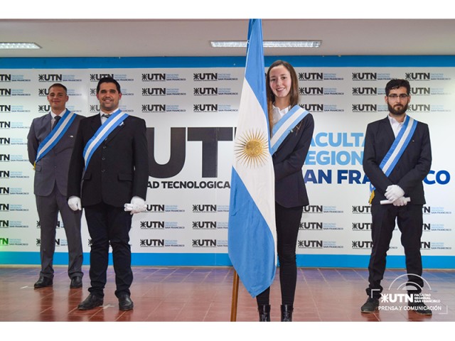 Se realizó el cambio de abanderados de nuestra Facultad San Francisco