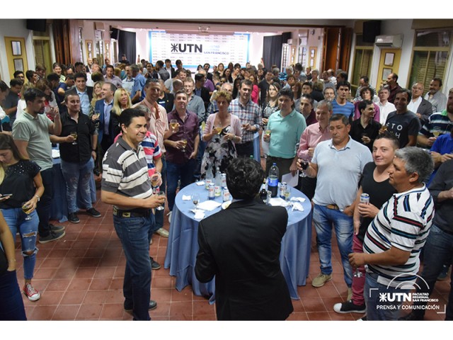 Reconocimientos y distinciones en el marco del acto de cierre de actividades