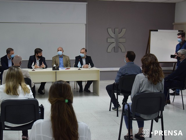 Reunión con el ministro de Ciencia y Tecnología para profundizar acciones conjuntas