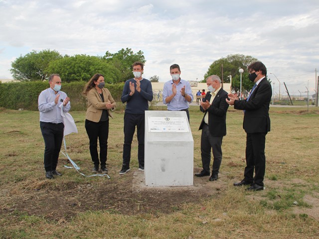 UTN San Francisco, presente en el descubrimiento de la piedra basal el edificio del CRES