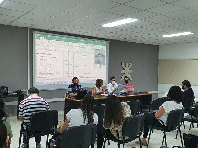 La Asociación Cooperadora de nuestra Facultad Regional renovó sus autoridades