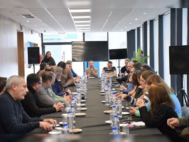 Nuestra Facultad acompañó la presentación de "San Francisco Digital" ante autoridades municipales y comunales de la región