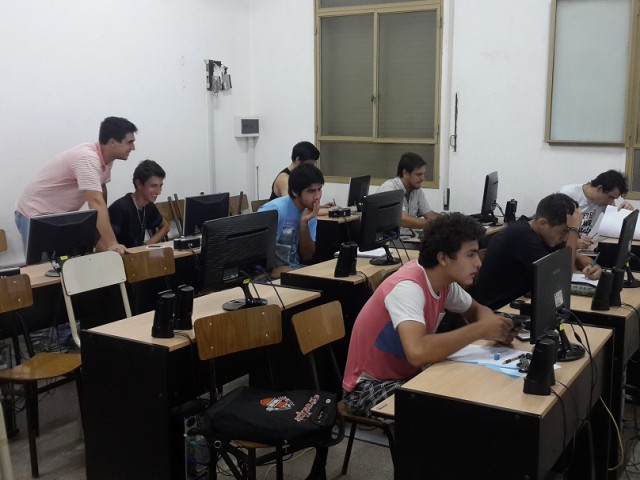 Ingresantes de nuestra Facultad realizaron el Test de Diagnóstico 2016