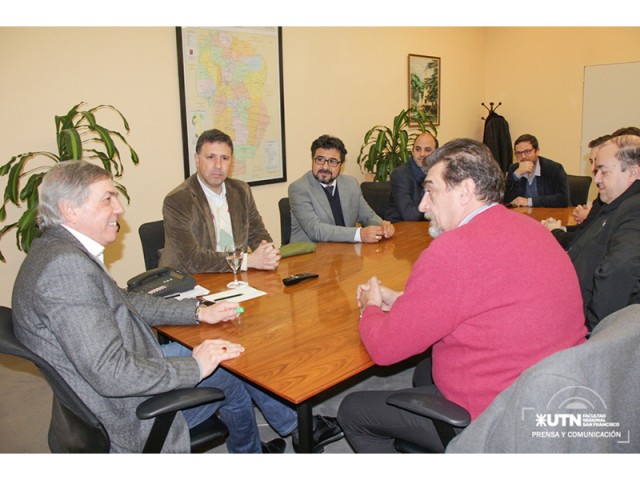 Decanos de Facultades Regionales cordobesas se reunieron con el ministro Massei