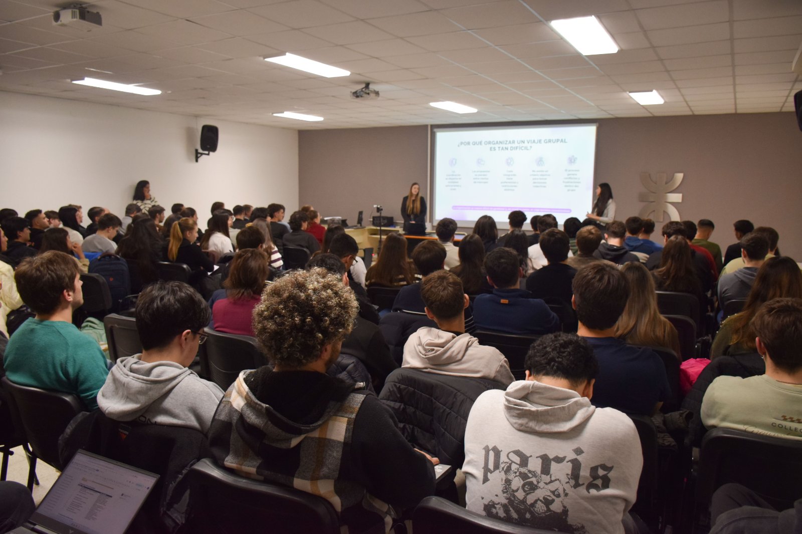 Conectando ideas: Presentaron anteproyectos finales de Sistemas de Información y Administración Rural