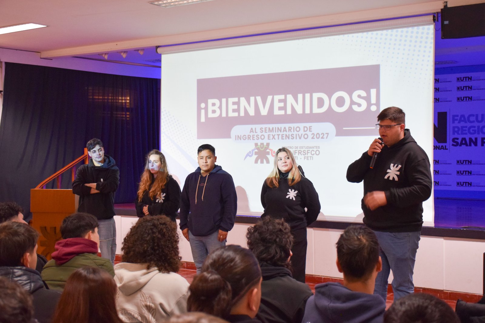 Integrantes del Centro de Estudiantes de nuestra Facultad Regional